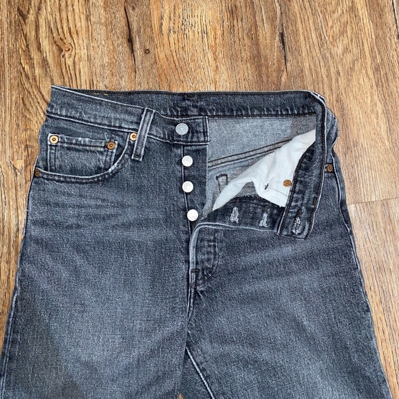 Levi's 501 Straight Skinny Jeans - Picture 3 of 4